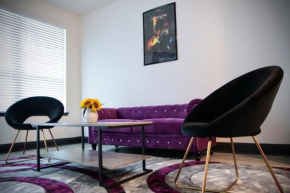 LUXURY 1br 1bth BALCONY CONDO IN DOWNTOWN ATLANTA